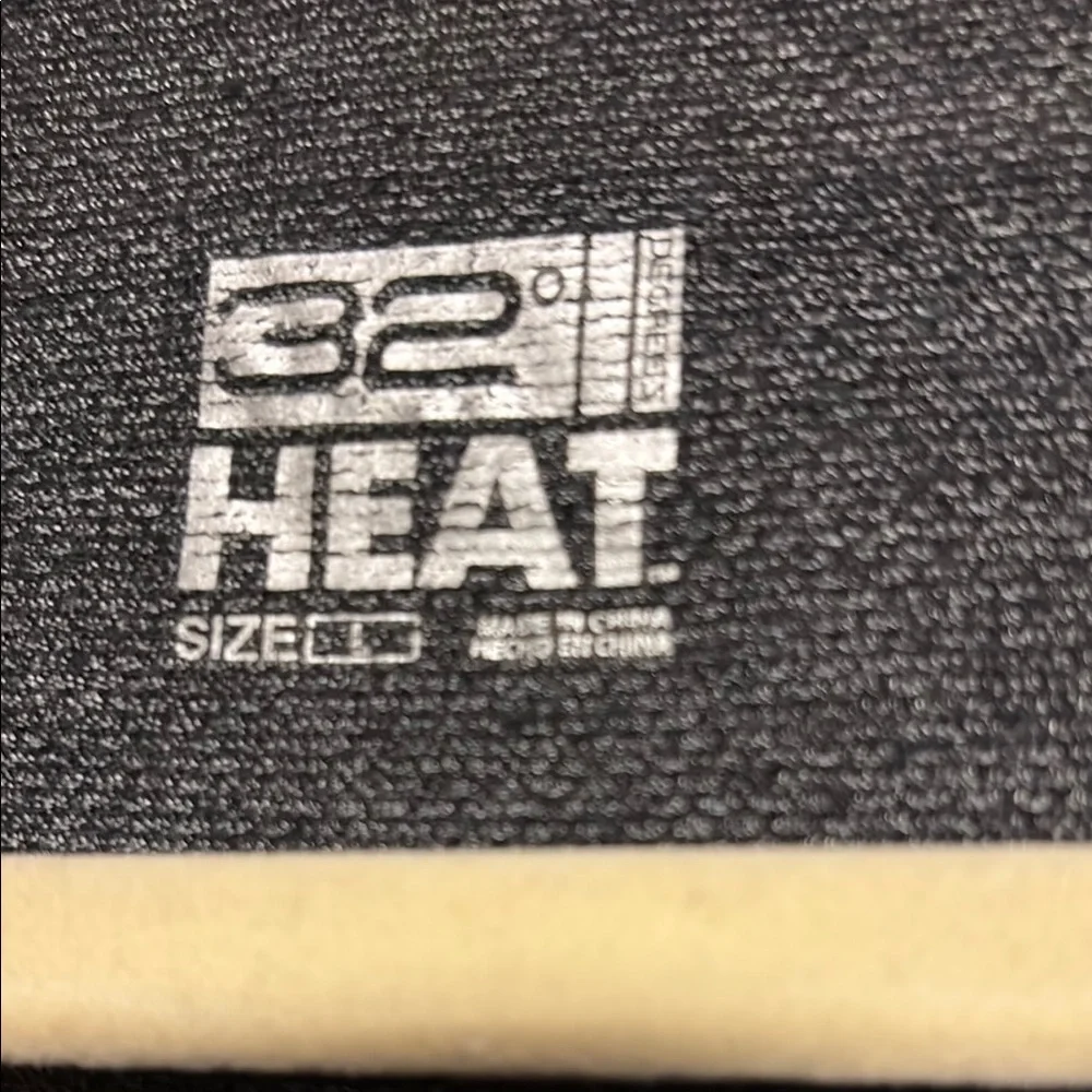 32 Degrees Gray Long Sleeve Tee Soft Heathered Fabric …Heat - Picture 2 of 7